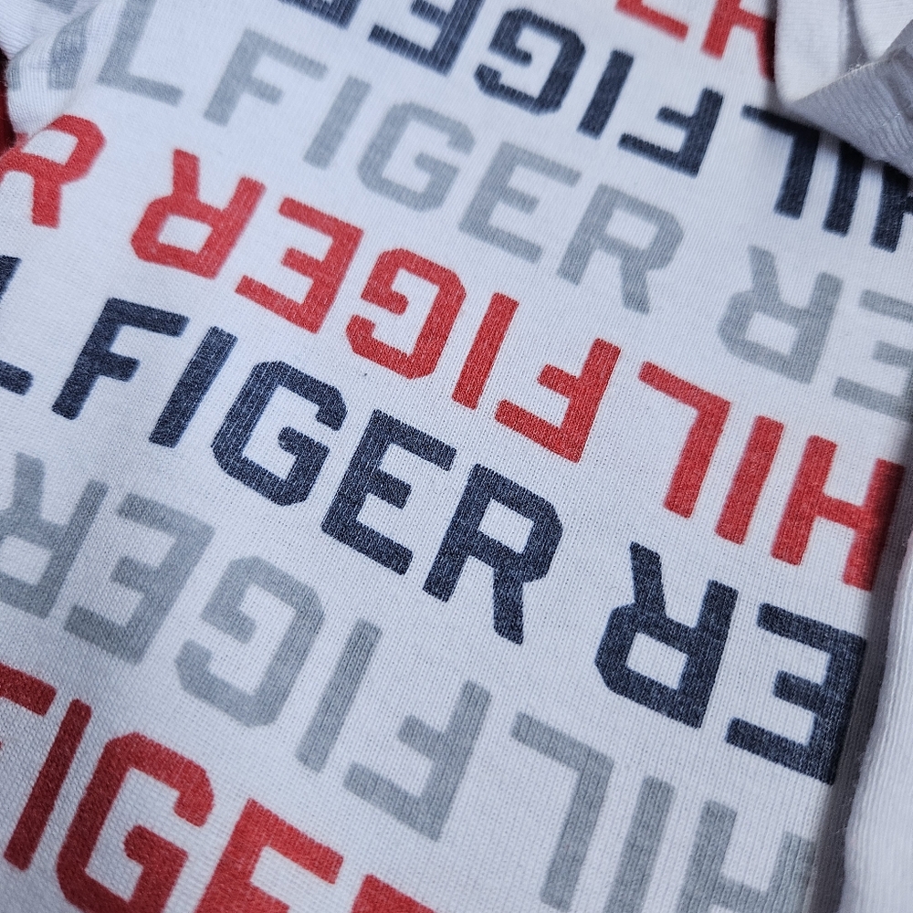 Tommy Hilfiger Baby Bodysuits 3 Pack- Red, White, and Blue - Picture 3 of 6